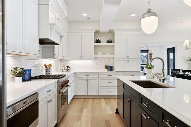 $1,850,000 | 222 Ferndale Road South, Unit 105, Wayzata, MN 55391