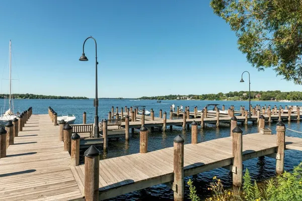 $1,850,000 | 222 Ferndale Road South, Unit 105, Wayzata, MN 55391