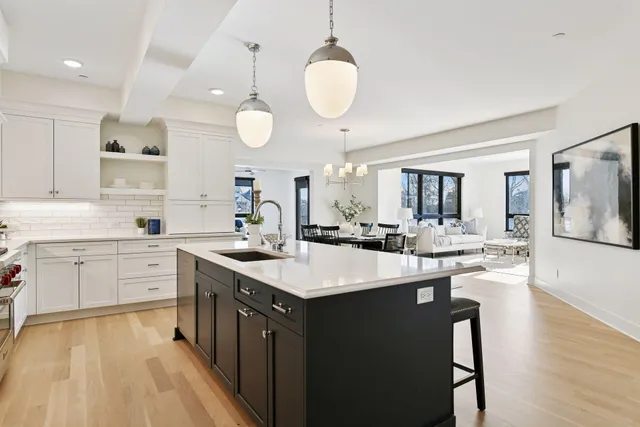 $1,850,000 | 222 Ferndale Road South, Unit 105, Wayzata, MN 55391