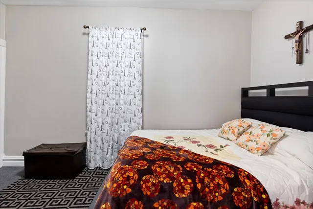 $699,000 | 3911 North Kedzie Avenue, Chicago, IL 60618