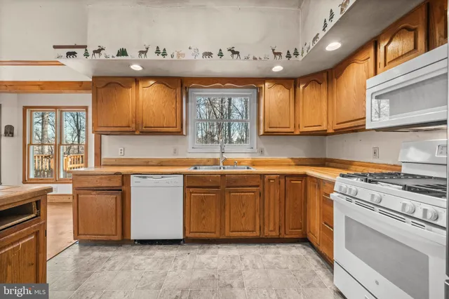 $500,000 | 6727 Bull Moose Court, Marshall, VA 20115