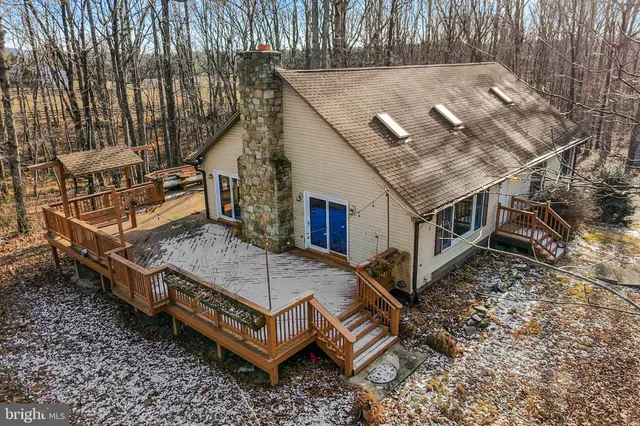 $500,000 | 6727 Bull Moose Court, Marshall, VA 20115