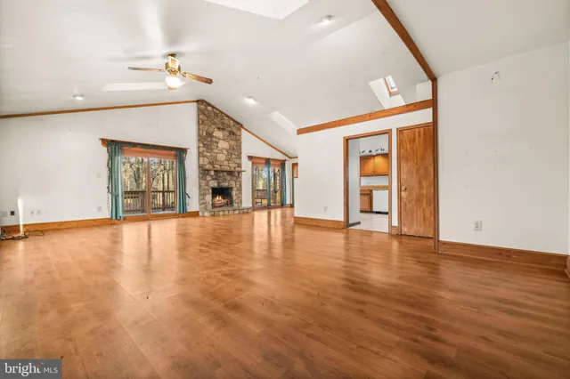 $500,000 | 6727 Bull Moose Court, Marshall, VA 20115