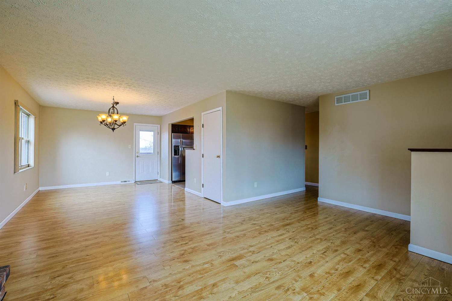 7650 Dog Trot Road Cincinnati, OH 45248 - Photo 8 of 42