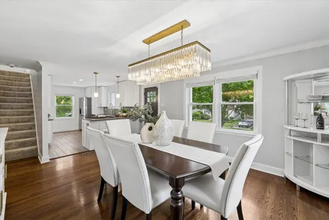 $600,000 | 304 Bryant Avenue, Glen Ellyn, IL 60137