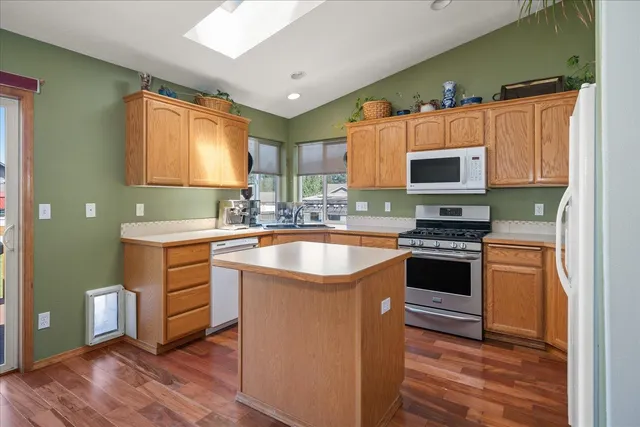 $460,000 | 17913 North Colfax Street, Colbert, WA 99005