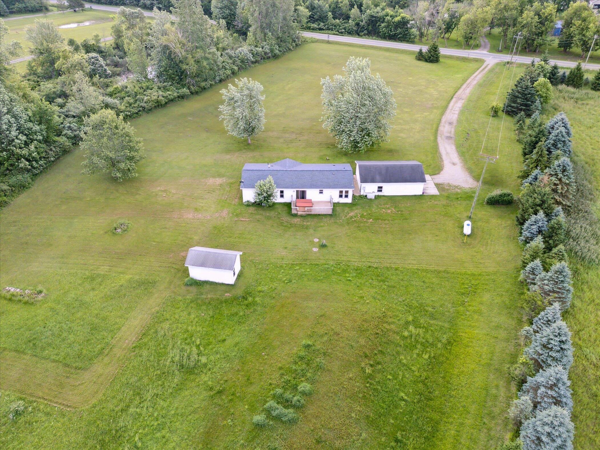 4767 East Haslett Road Perry, MI 48872 - Photo 18 of 27 4767 E Haslett Rd