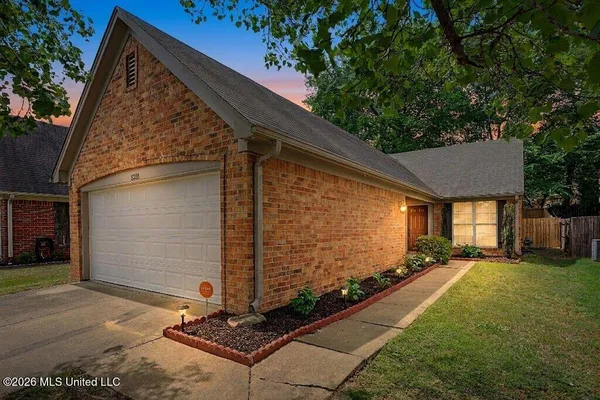 $227,500 | 5321 Bradley Drive, Southaven, MS 38671