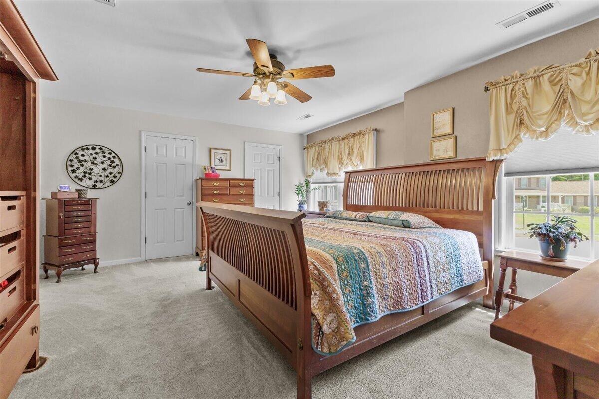 4870 Hickory Ridge Court Roanoke, VA 24018 - Photo 33 of 46 33-4870 Hickory Ridge Ct-33