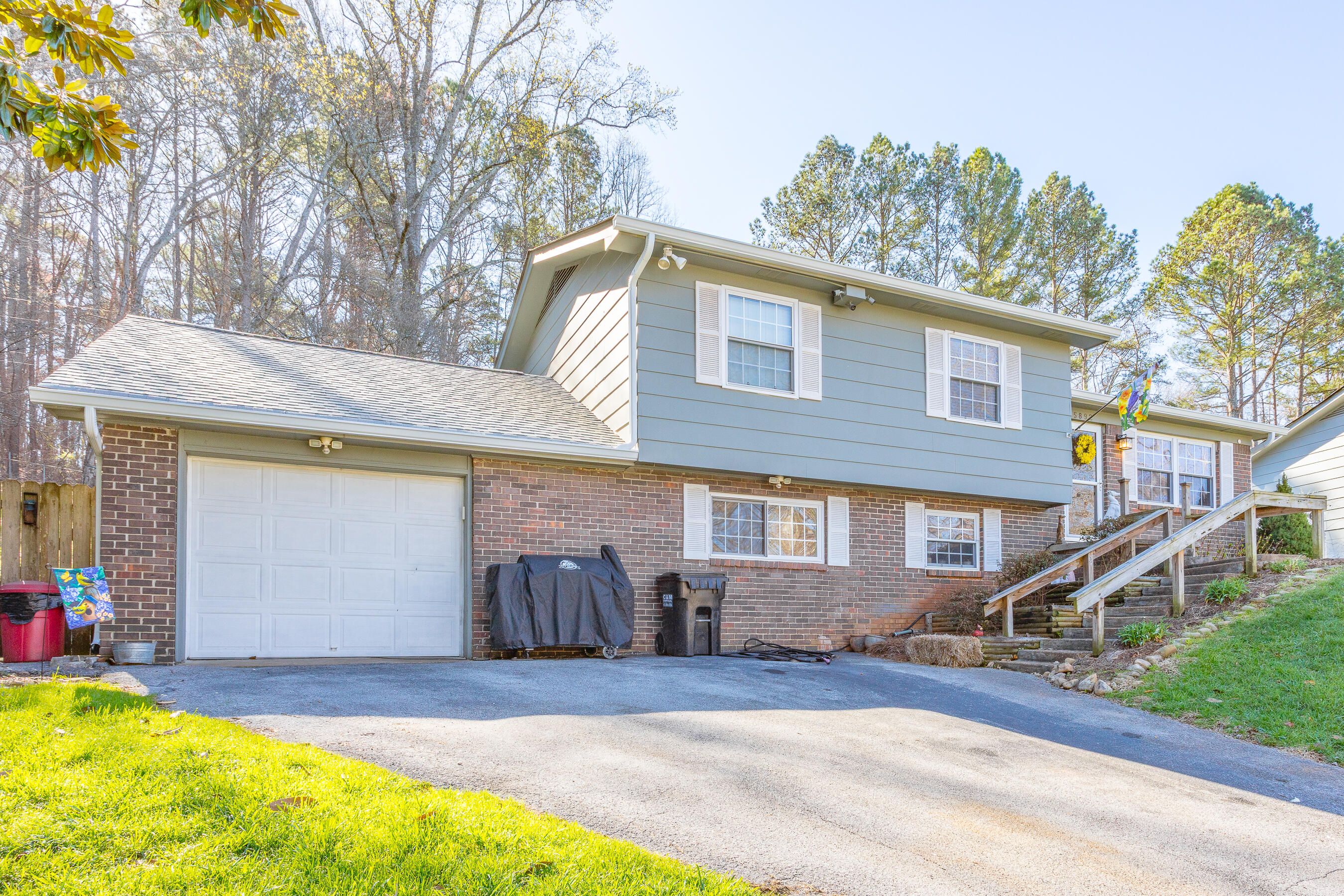 5892 Stonewall Drive Harrison, TN 37341 - Photo 2 of 38 5892 Stonewall Drive HD-3