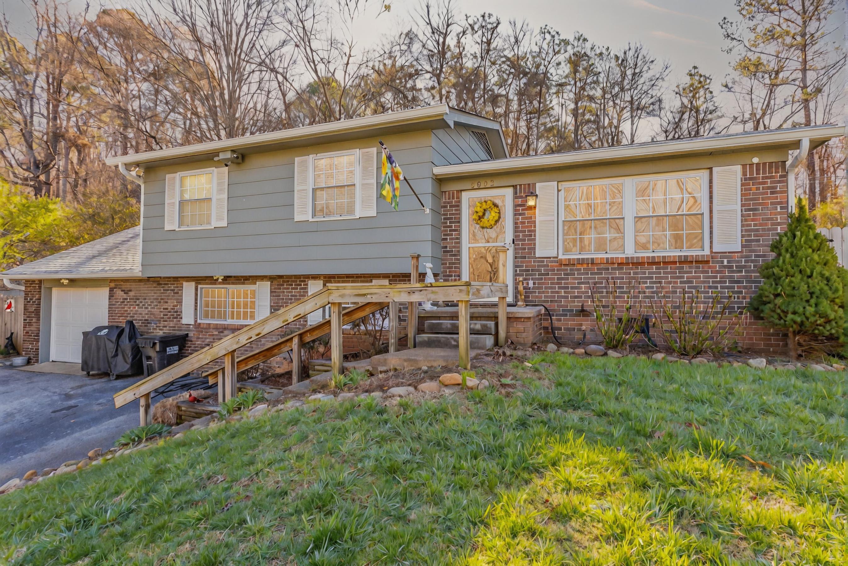 5892 Stonewall Drive Harrison, TN 37341 - Photo 5 of 38 5892 Stonewall Drive Dusk
