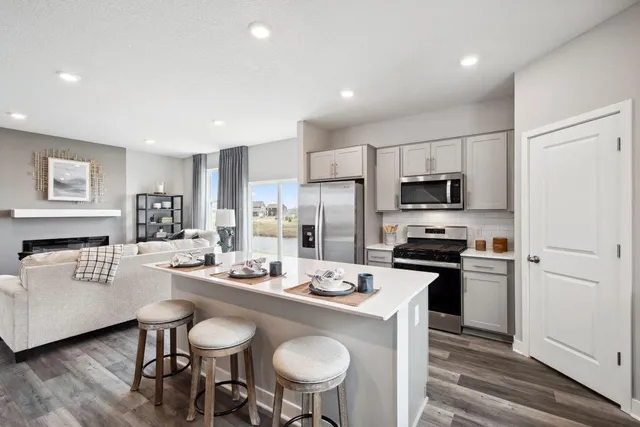 $395,990 | 985 Stone Creek Dr., Jordan, MN 55352