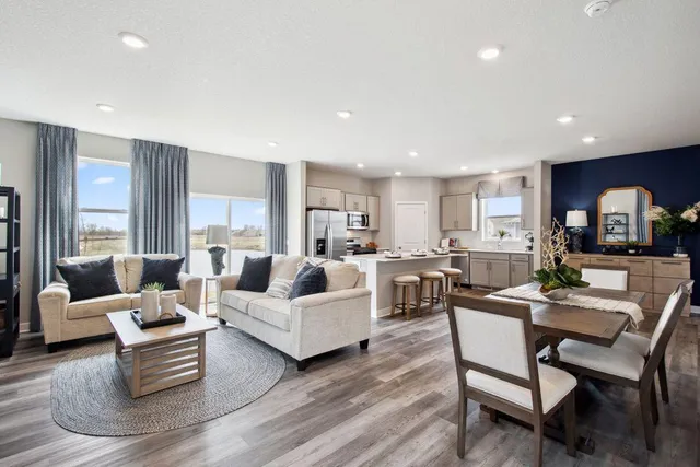 $415,000 | 985 Stone Creek Dr., Jordan, MN 55352