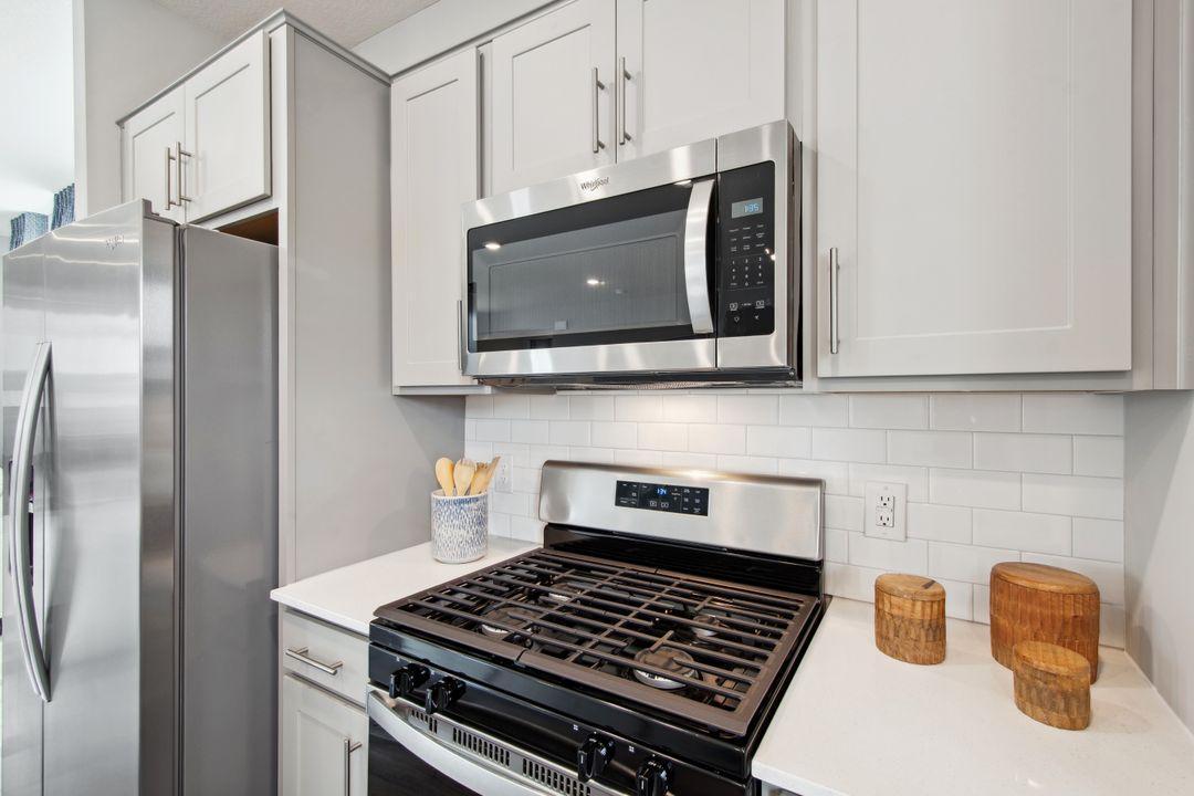 985 Stone Creek Dr. Jordan, MN 55352 - Photo 5 of 26