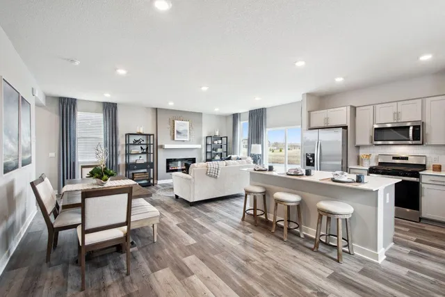 $392,990 | 985 Stone Creek Dr., Jordan, MN 55352