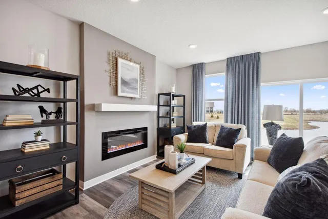 $392,990 | 985 Stone Creek Dr., Jordan, MN 55352