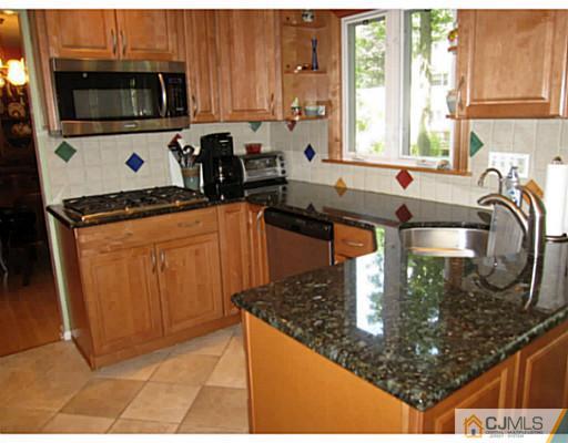 140 Fern Road East Brunswick, NJ 08816 - Photo 11 of 25 Gallery Image 11