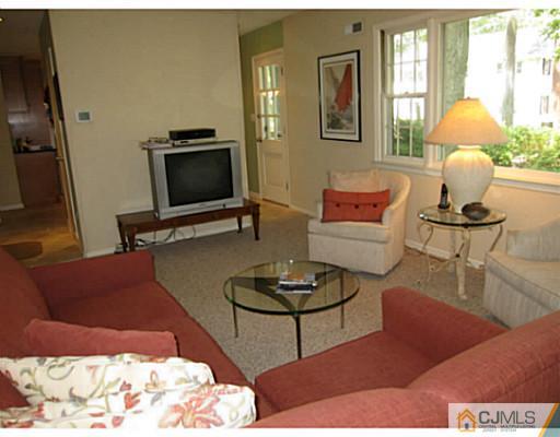 140 Fern Road East Brunswick, NJ 08816 - Photo 13 of 25 Gallery Image 13