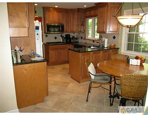 140 Fern Road East Brunswick, NJ 08816 - Photo 10 of 25 Gallery Image 10