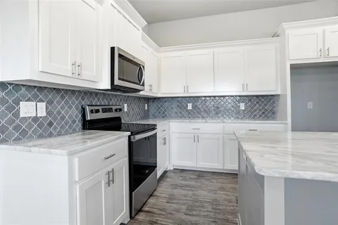$320,900 | 103 Clover Circle, Weatherford, TX 76086