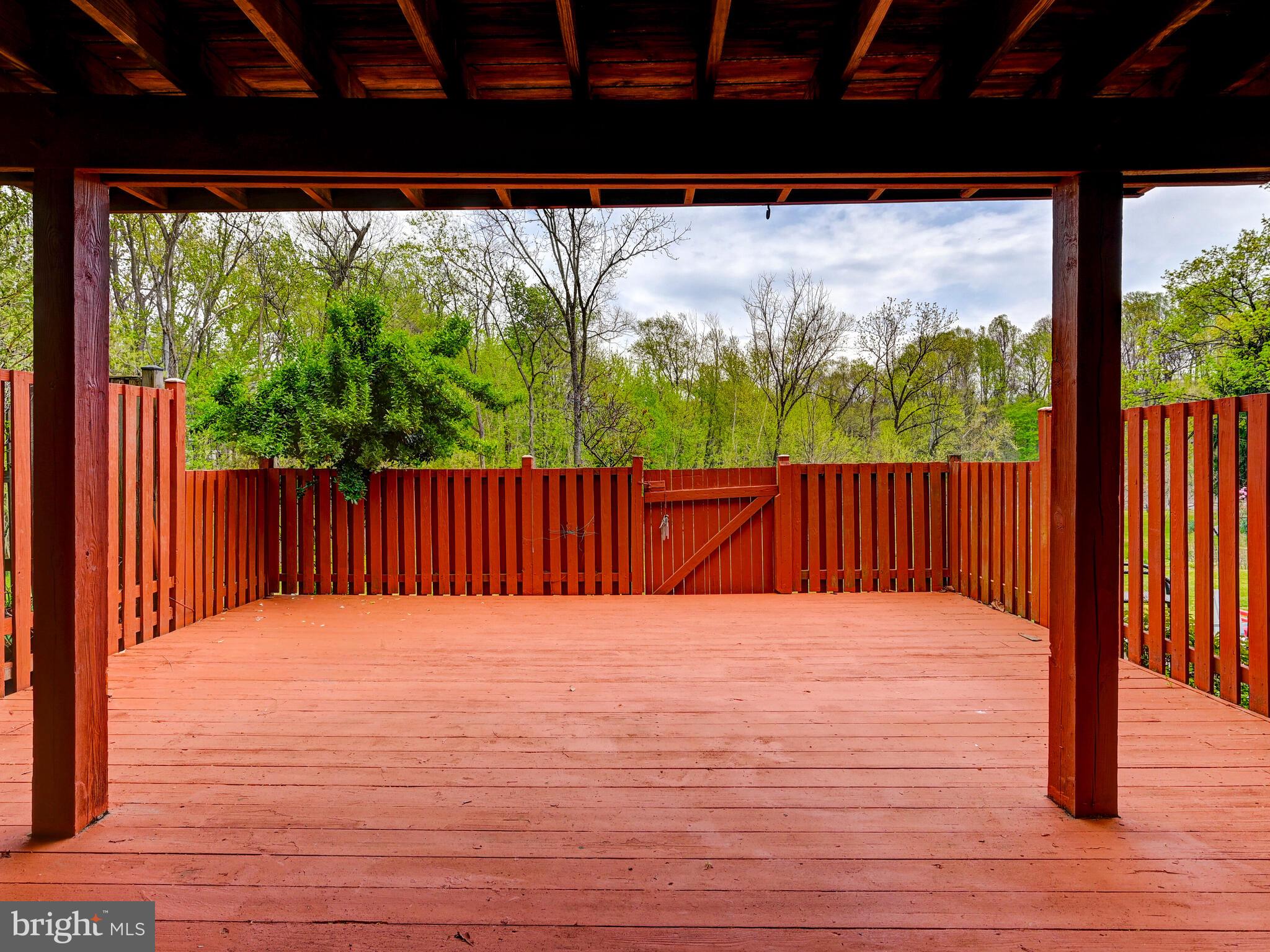 7230 Lasting Light Way Columbia, MD 21045 - Photo 21 of 27 PRIVATE DECK OFF OF THE FAMILY ROOM
