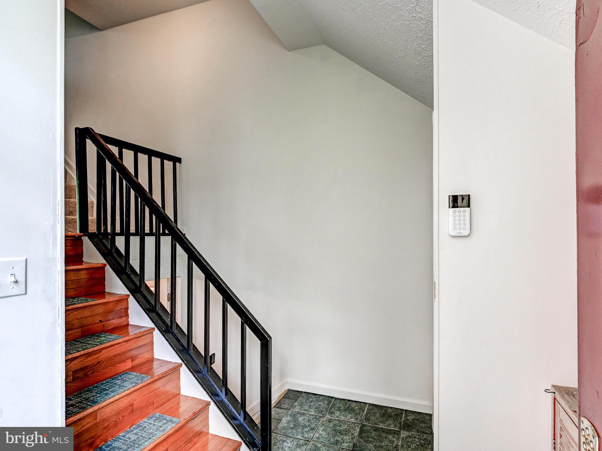 7230 Lasting Light Way Columbia, MD 21045 - Photo 4 of 27 SOARING CEILINGS