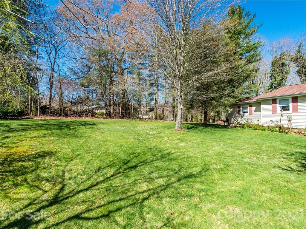 276 Justice Ridge Road Candler, NC 28715 - Photo 2 of 48 Gallery Image 2