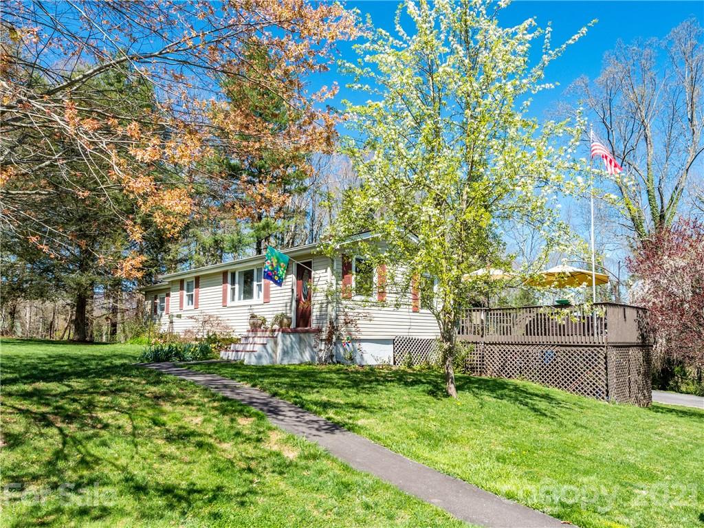 276 Justice Ridge Road Candler, NC 28715 - Photo 42 of 48 Gallery Image 42