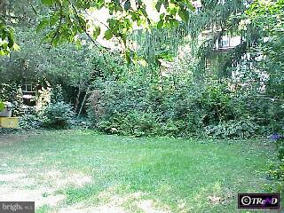 413 Mill Road Havertown, PA 19083 - Photo 3 of 5