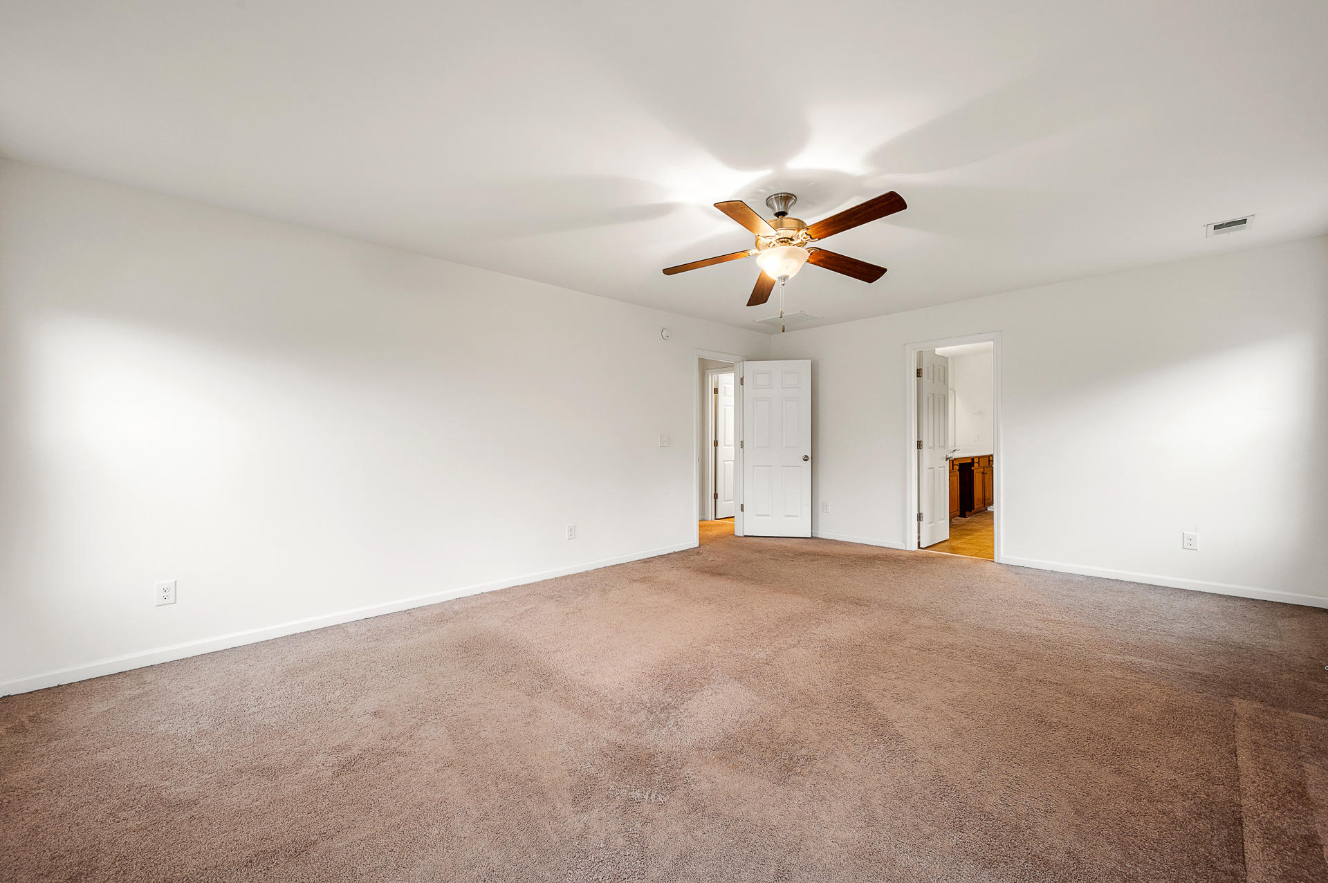 197 Meadow Wood Road Summerville, SC 29486 - Photo 16 of 28 197MeadowWood-17