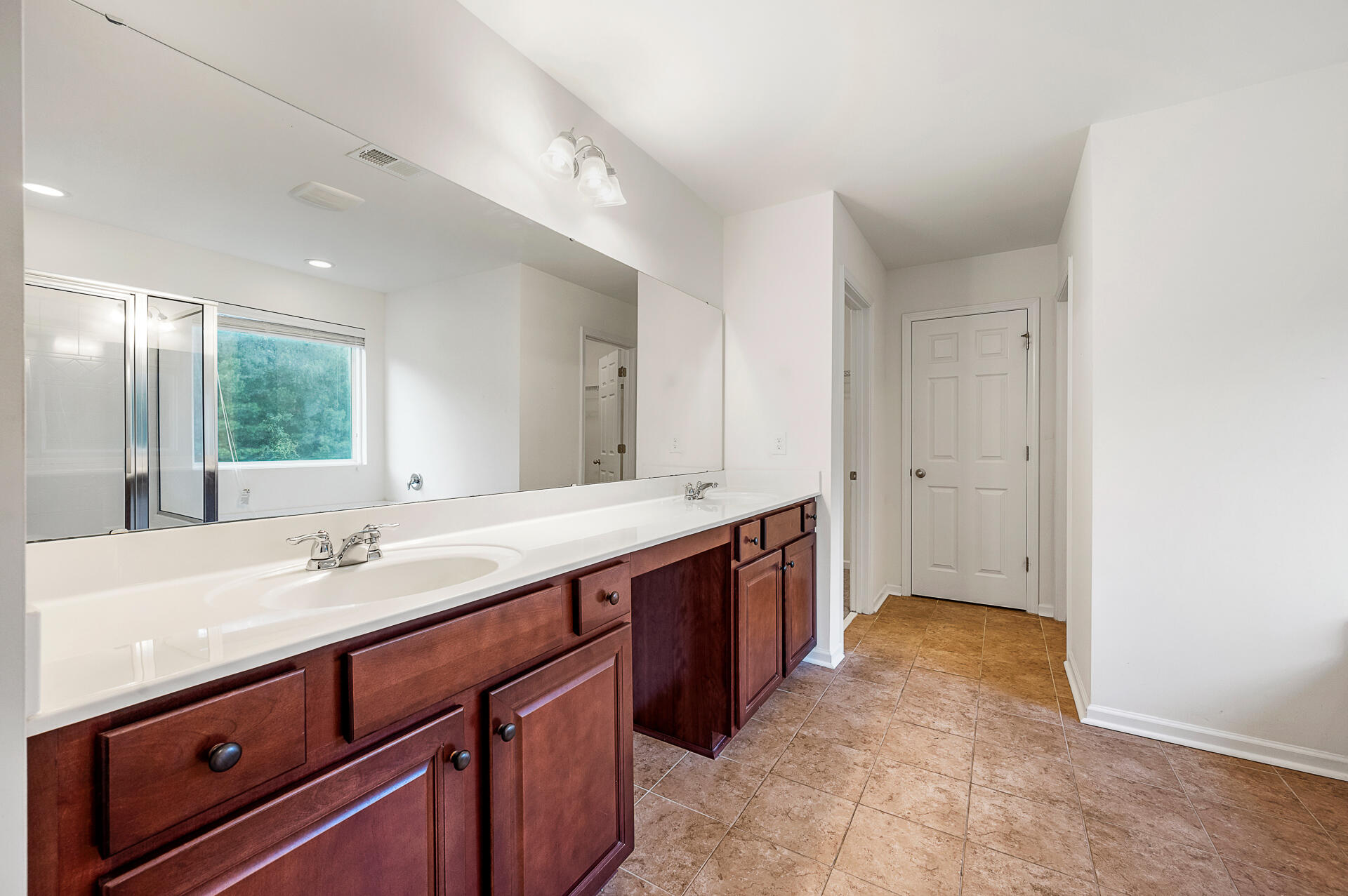 197 Meadow Wood Road Summerville, SC 29486 - Photo 17 of 28 197MeadowWood-18
