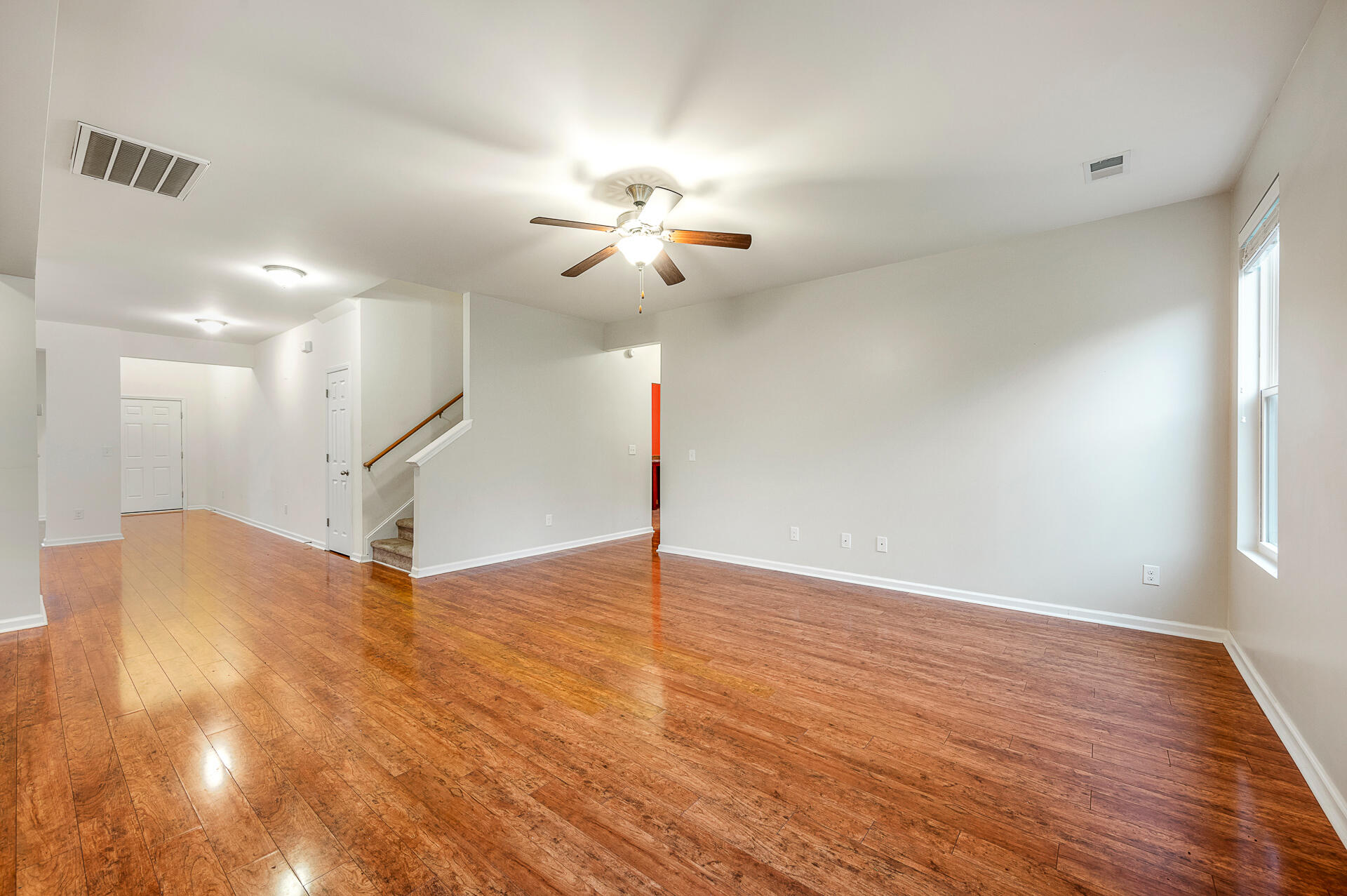 197 Meadow Wood Road Summerville, SC 29486 - Photo 6 of 28 197MeadowWood-06