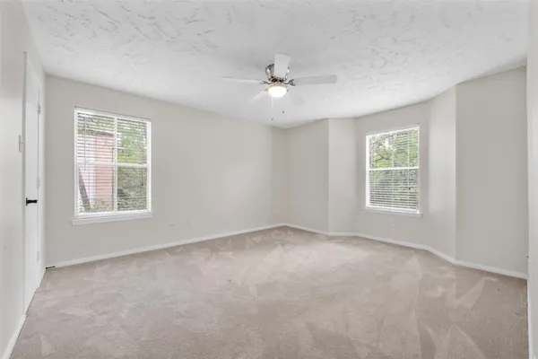 $1,600 | 8051 Bay Branch Drive, Unit 423, The Woodlands, TX 77382