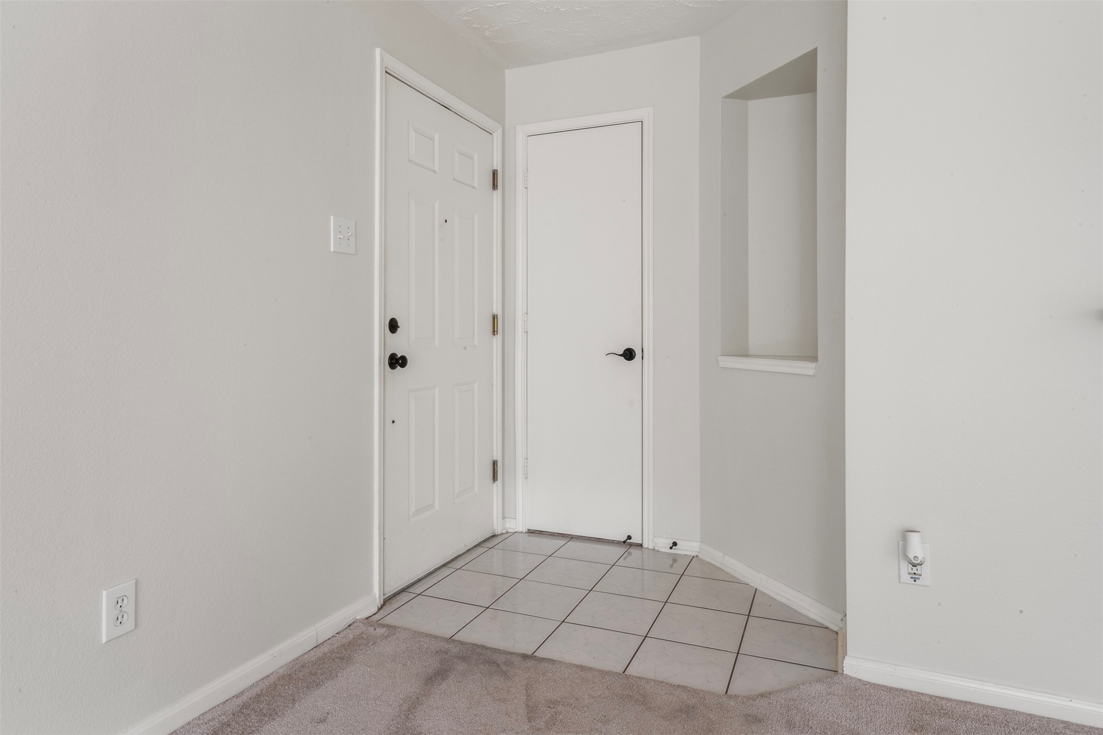 8051 Bay Branch Drive, Unit 423 Spring, TX 77382 - Photo 5 of 29 Entry