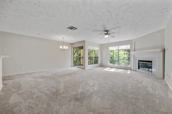 $1,600 | 8051 Bay Branch Drive, Unit 423, The Woodlands, TX 77382