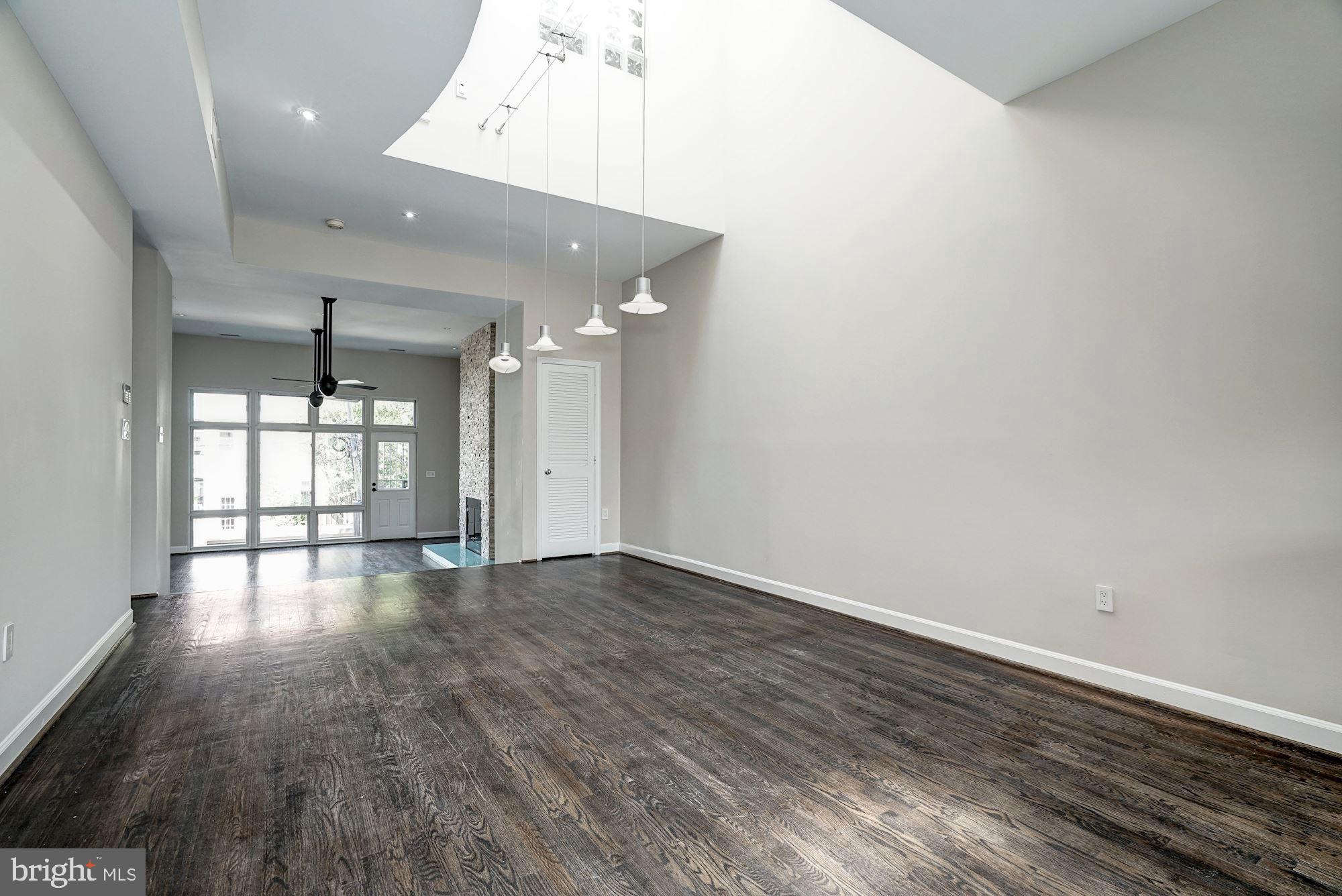 1309 T Street Northwest, Unit 2 Washington, DC 20009 - Photo 4 of 24