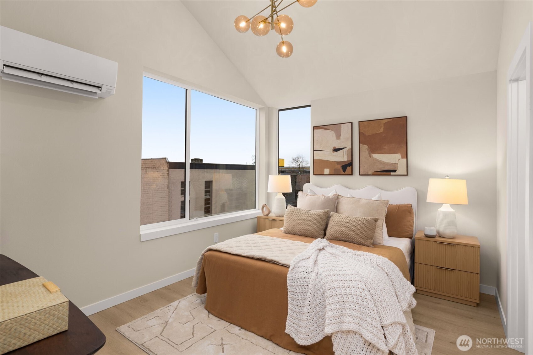 1012 Northeast 70th Street Seattle, WA 98115 - Photo 16 of 34