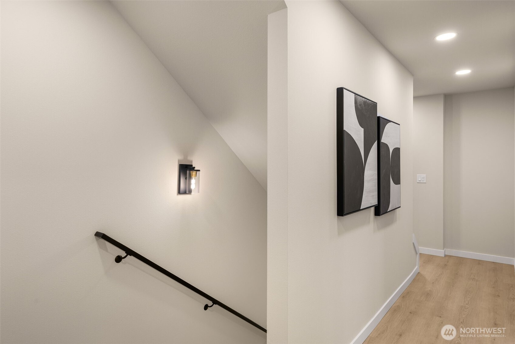 1012 Northeast 70th Street Seattle, WA 98115 - Photo 22 of 34