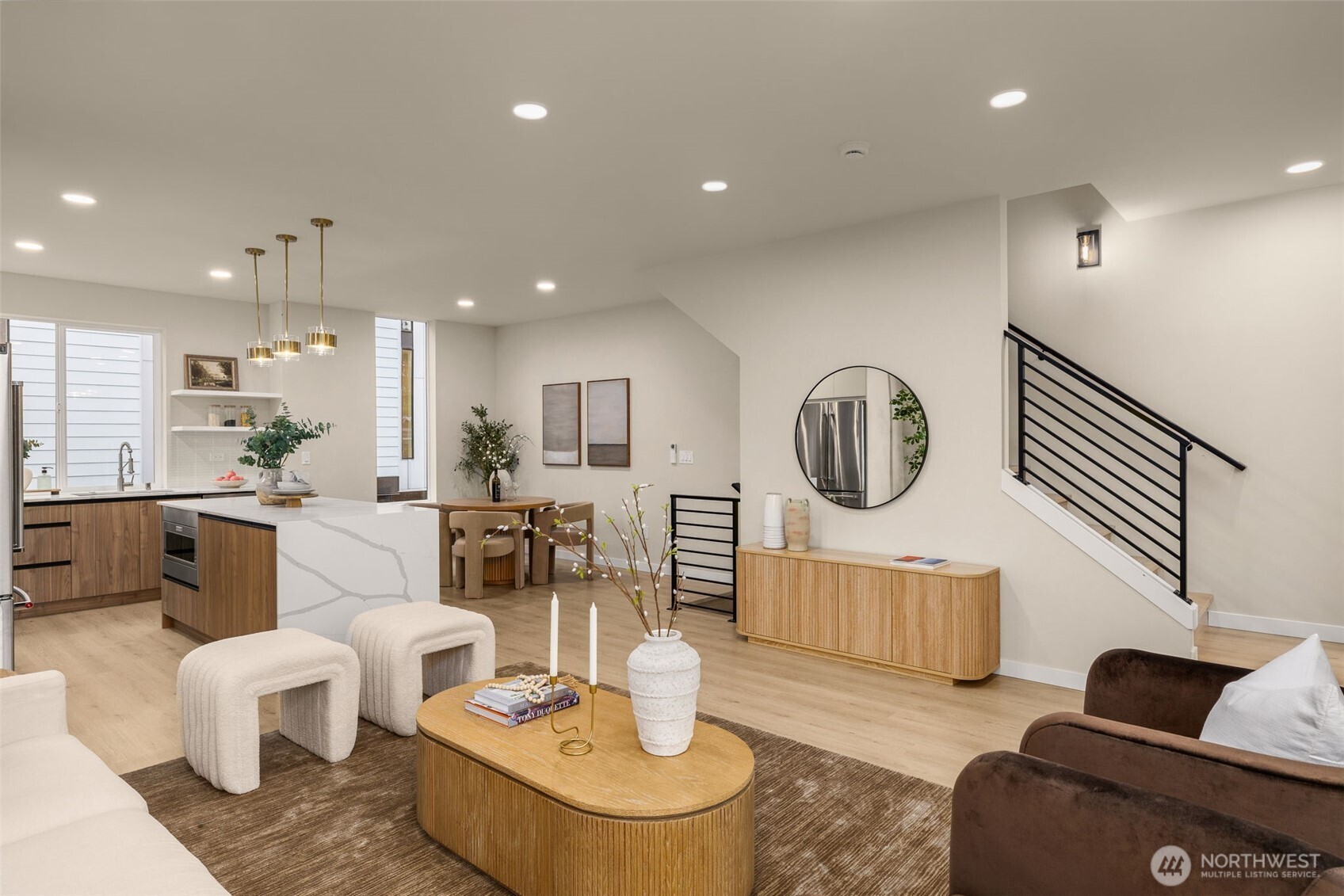 1012 Northeast 70th Street Seattle, WA 98115 - Photo 6 of 34