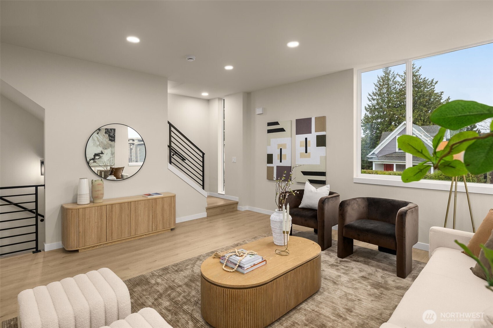 1012 Northeast 70th Street Seattle, WA 98115 - Photo 7 of 34