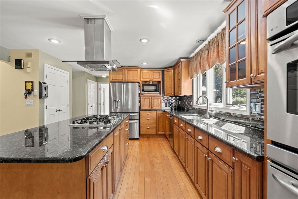 9 Abby Road Westford, MA 01886 - Photo 17 of 41