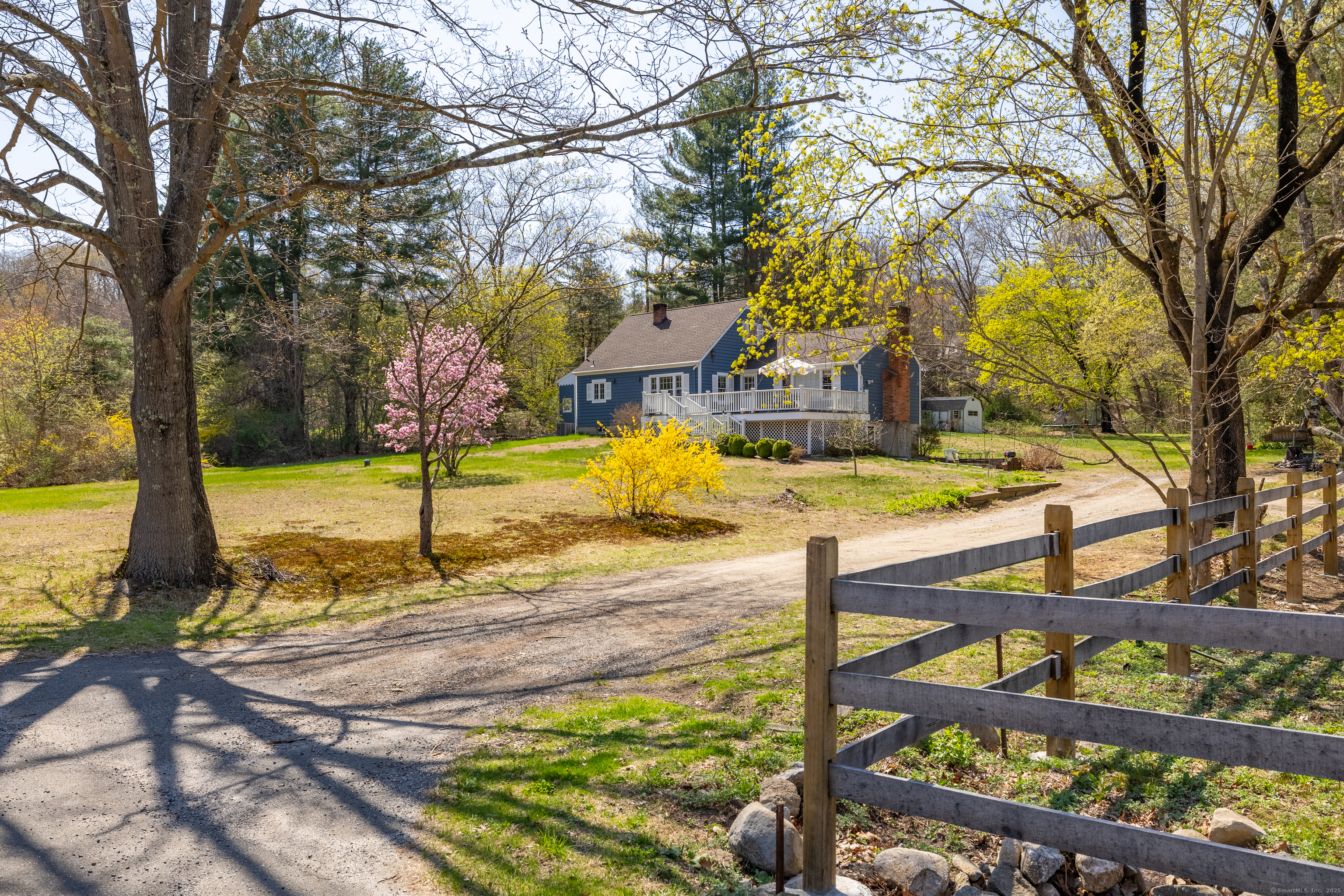 172 Huntingtown Road Newtown, CT 06470 - Photo 1 of 1