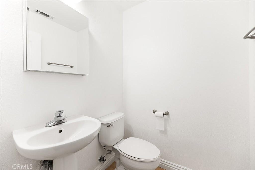 34027 Lily Road Yucaipa, CA 92399 - Photo 13 of 23