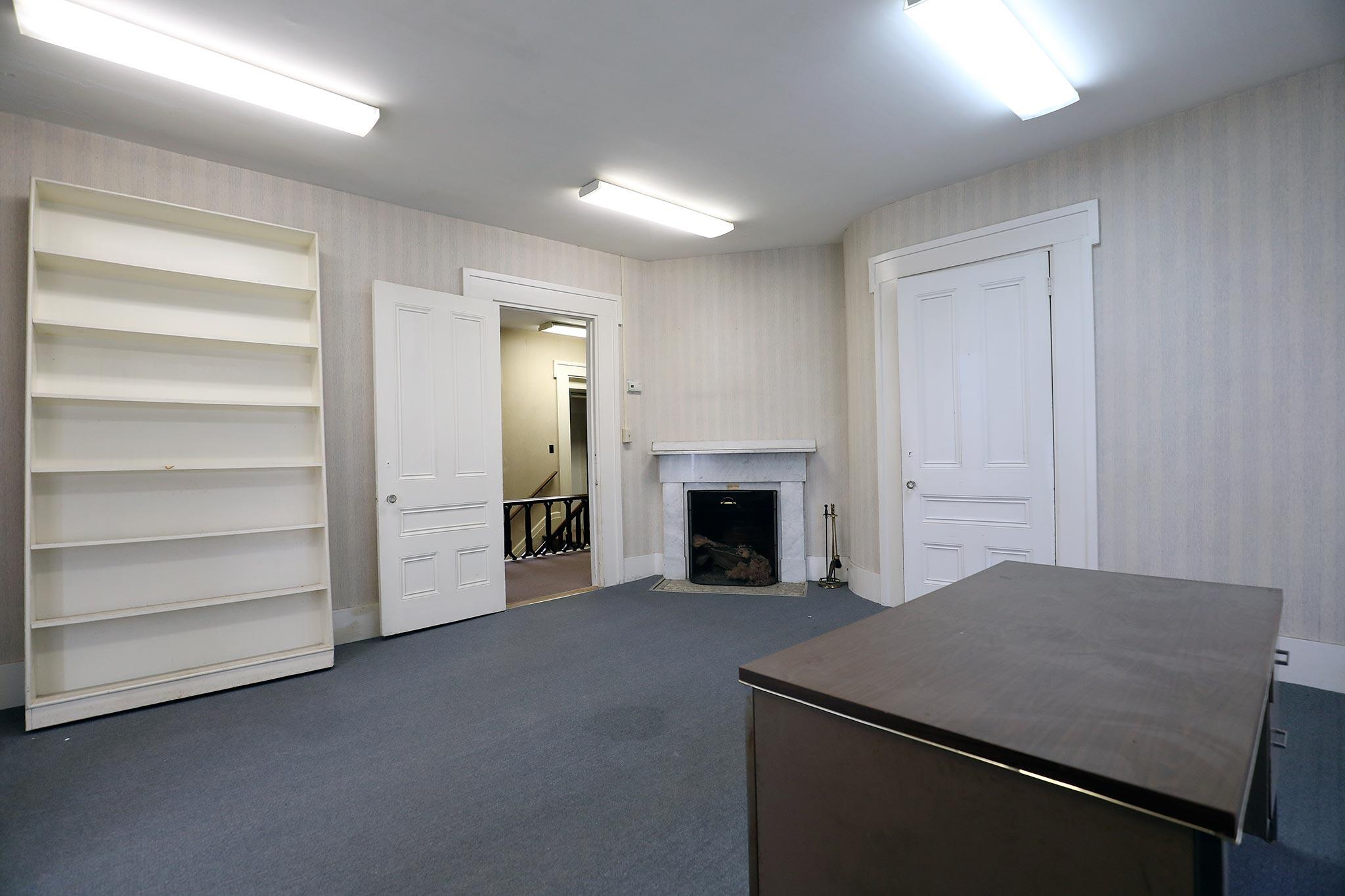 64 State Street Augusta, ME 04330 - Photo 25 of 37 CP5A7364_law