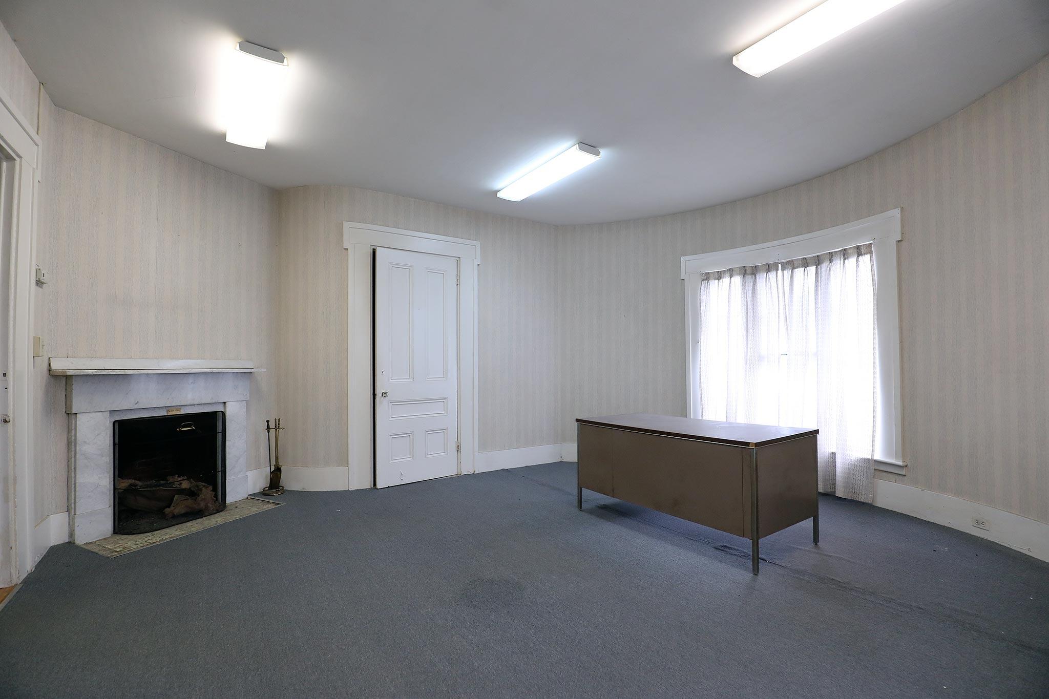 64 State Street Augusta, ME 04330 - Photo 26 of 37 CP5A7365_law