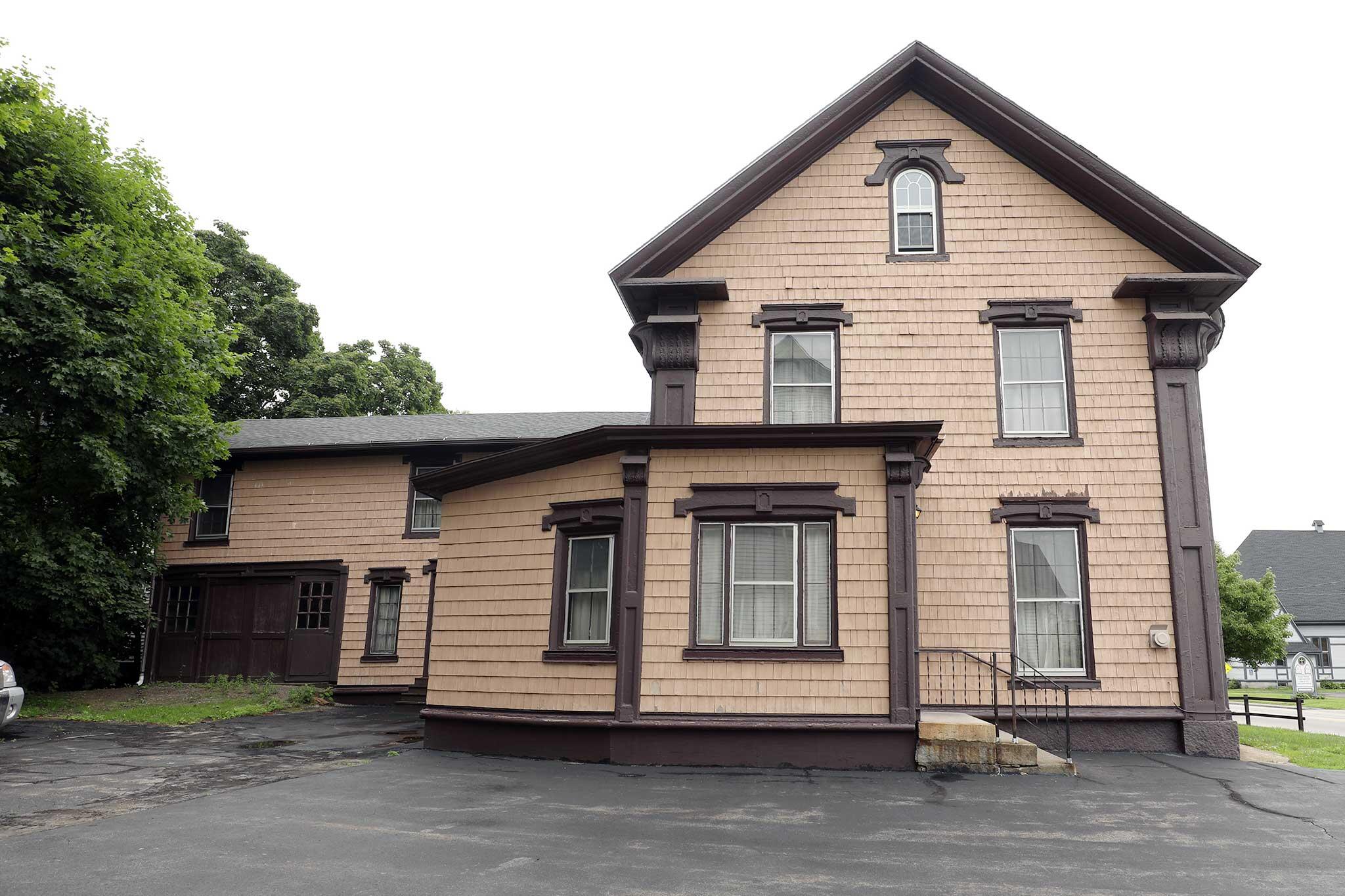 64 State Street Augusta, ME 04330 - Photo 5 of 37 5