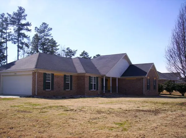 $2,550 | 300 Highway 30, Unit C1, Port Wentworth, GA 31407