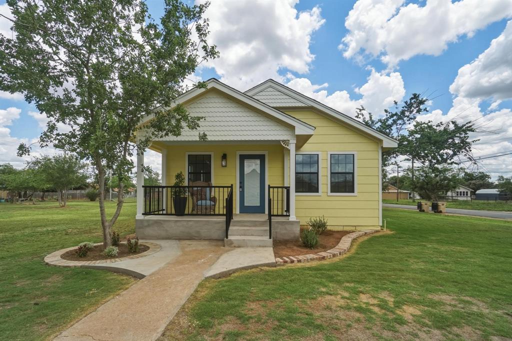 111 Rose Street Merkel, TX 79536 - Photo 2 of 37