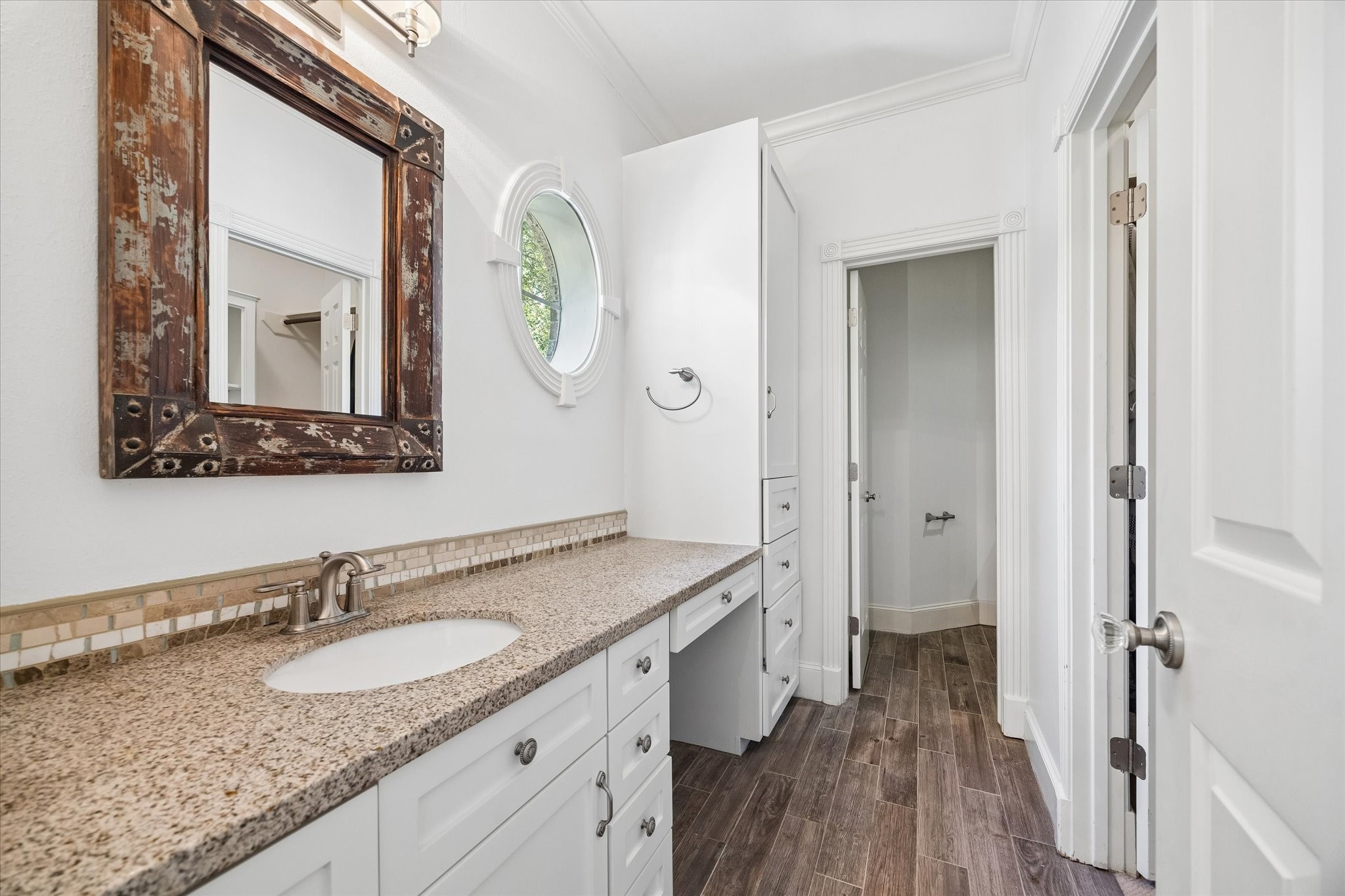 597 Piney Point Road Piney Point Village, TX 77024 - Photo 25 of 39 Guest Bathroom 2.