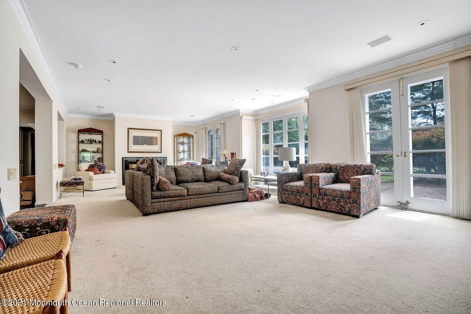 39 Bruns Road West Allenhurst, NJ 07711 - Photo 7 of 29 Living room